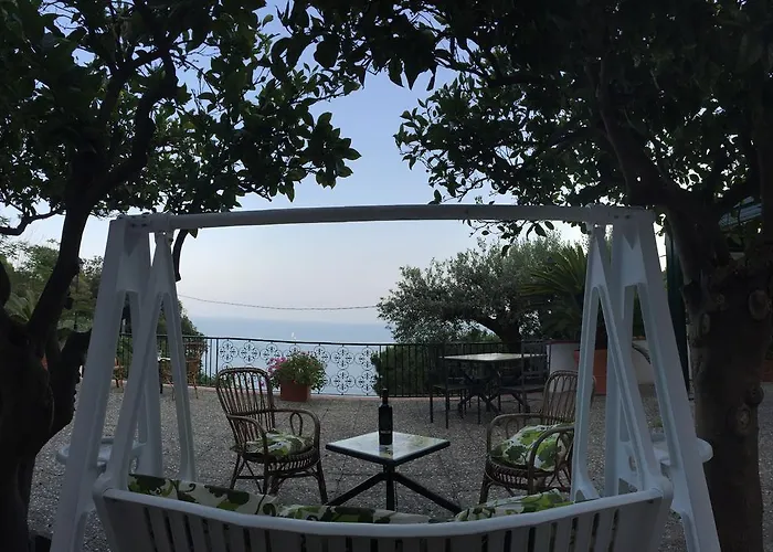 Casa De Angelis إركي